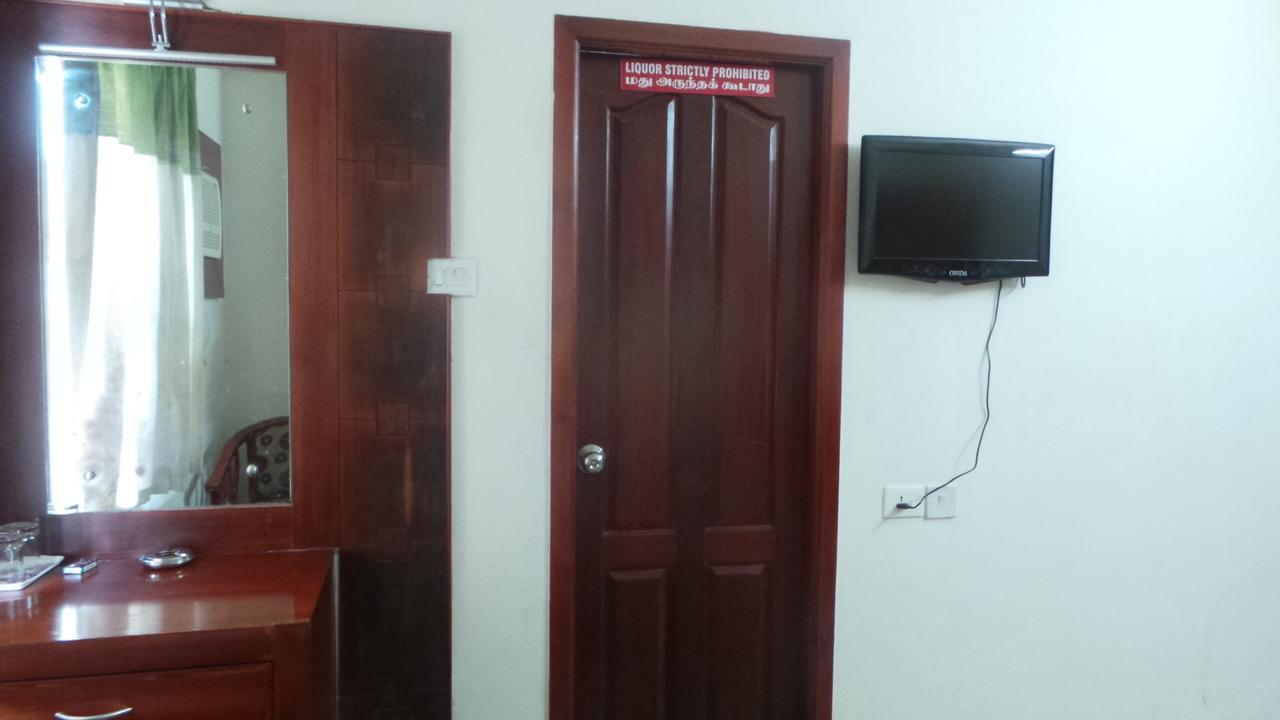 Kooloth Lake View Residency Hotel Coimbatore Exterior photo
